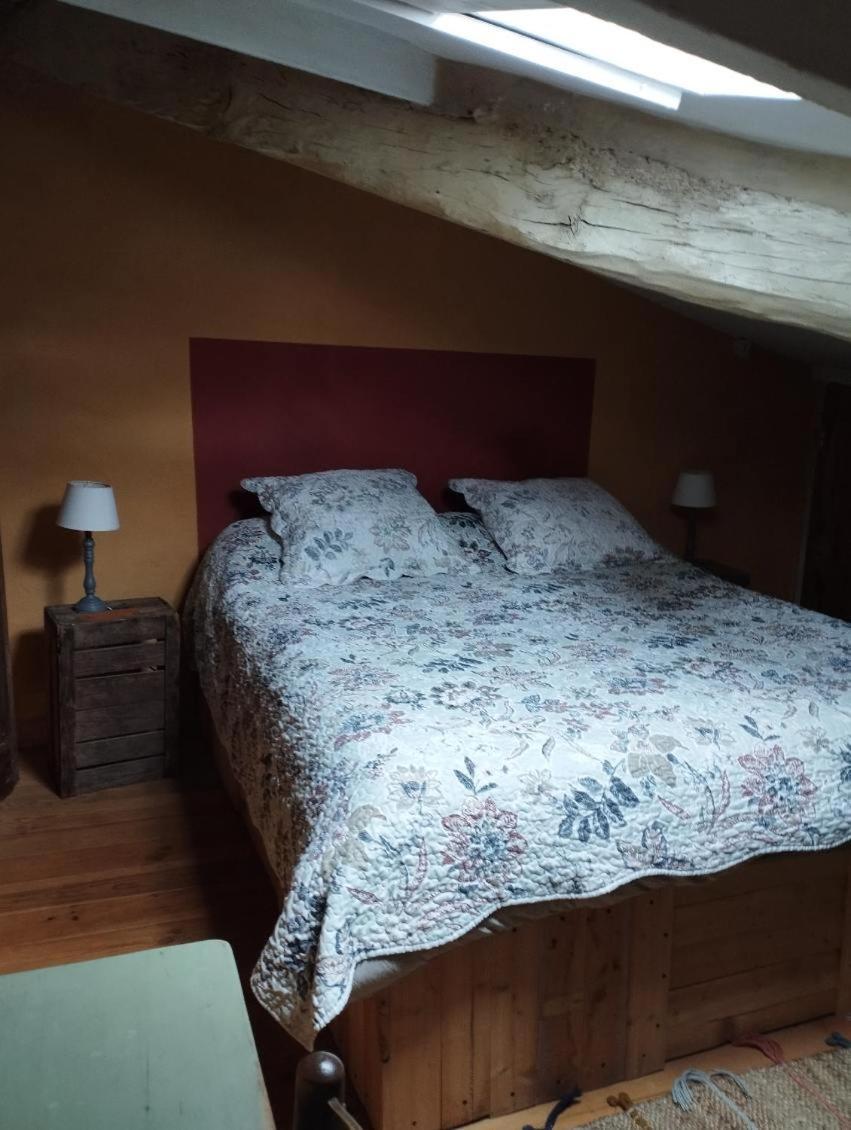 Ferienwohnung Entre Terre Et Ciel. Saignon Exterior foto