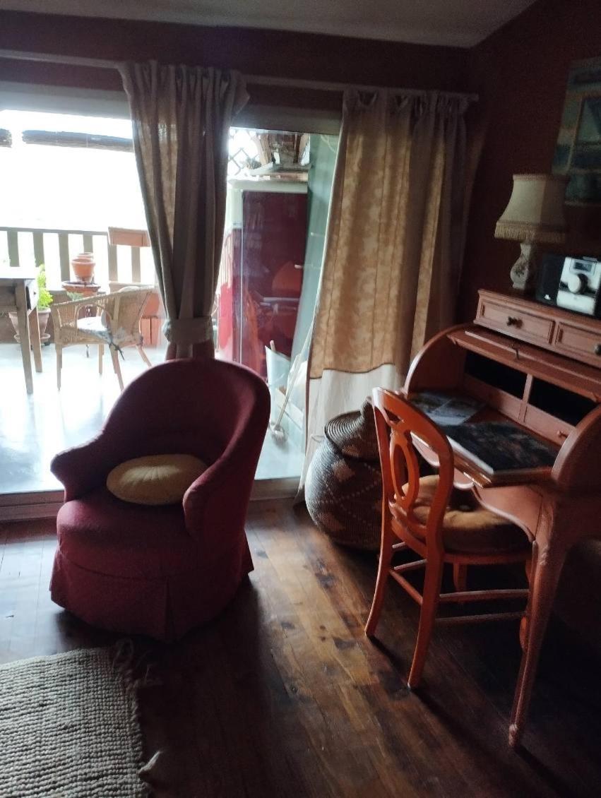 Ferienwohnung Entre Terre Et Ciel. Saignon Exterior foto